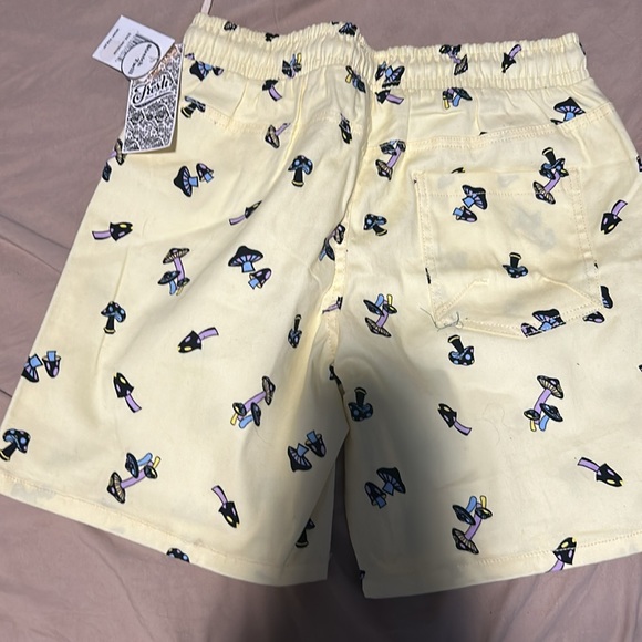 Fresh prints of Bel-Air mushroom shorts, medium - Picture 2 of 3